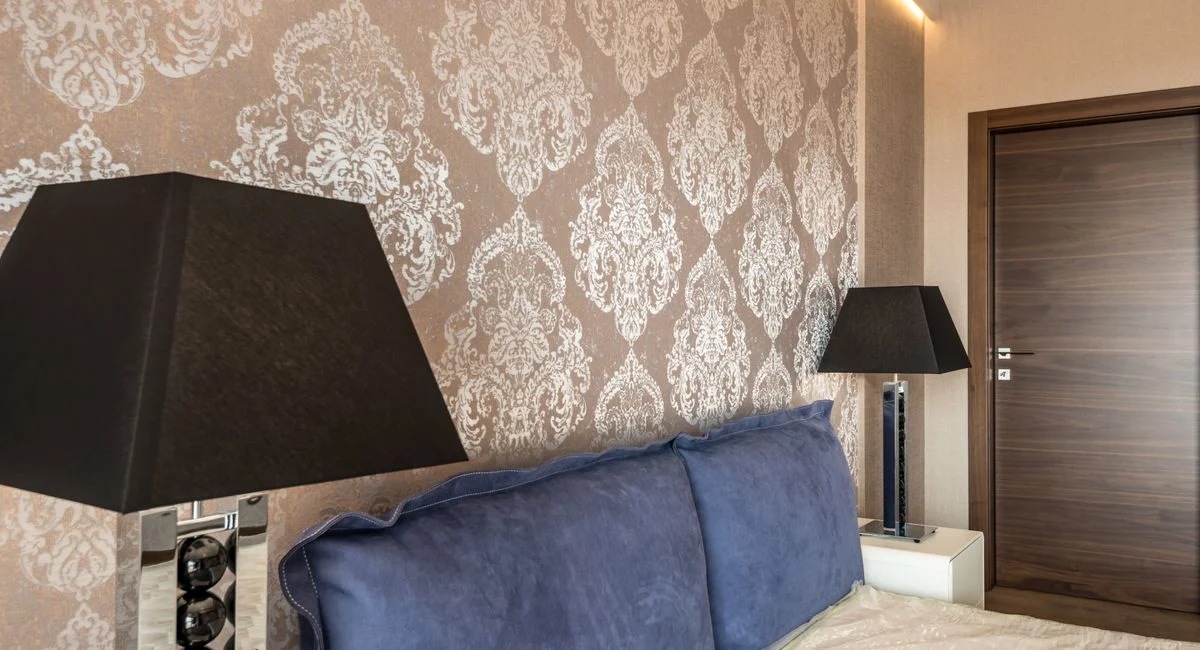 Comment isoler phonétiquement un mur de chambre sans engager de travaux importants ?